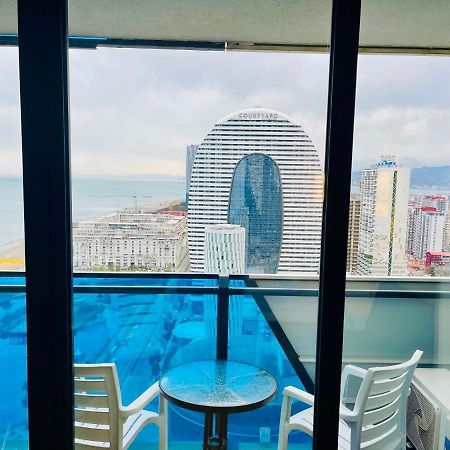 Royal Sea Breeze Apartments 巴统 外观 照片