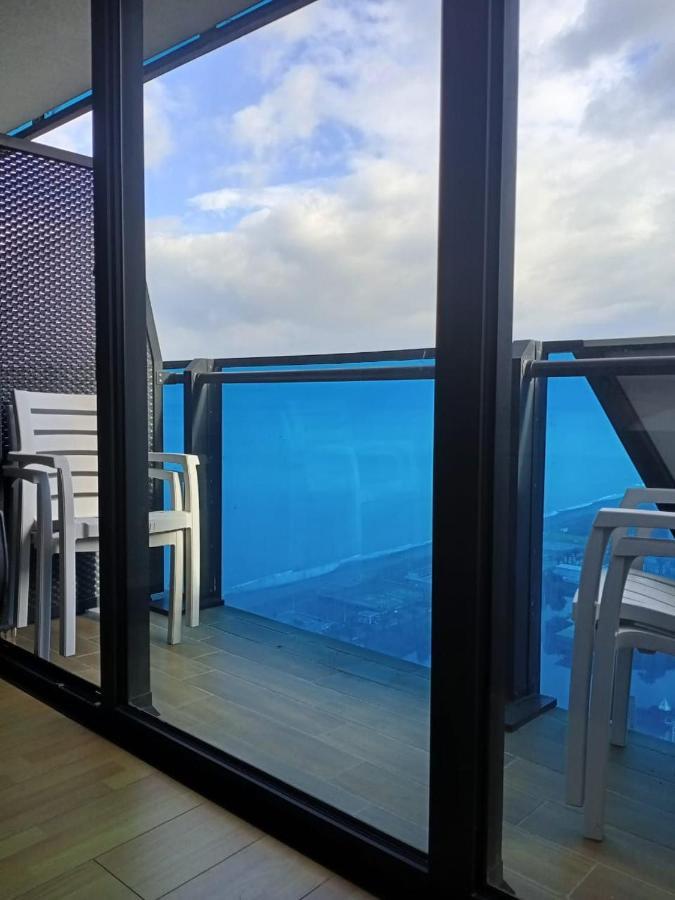 Royal Sea Breeze Apartments 巴统 外观 照片