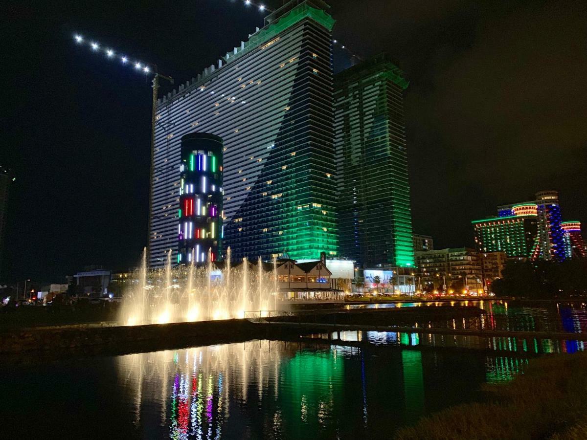Royal Sea Breeze Apartments 巴统 外观 照片