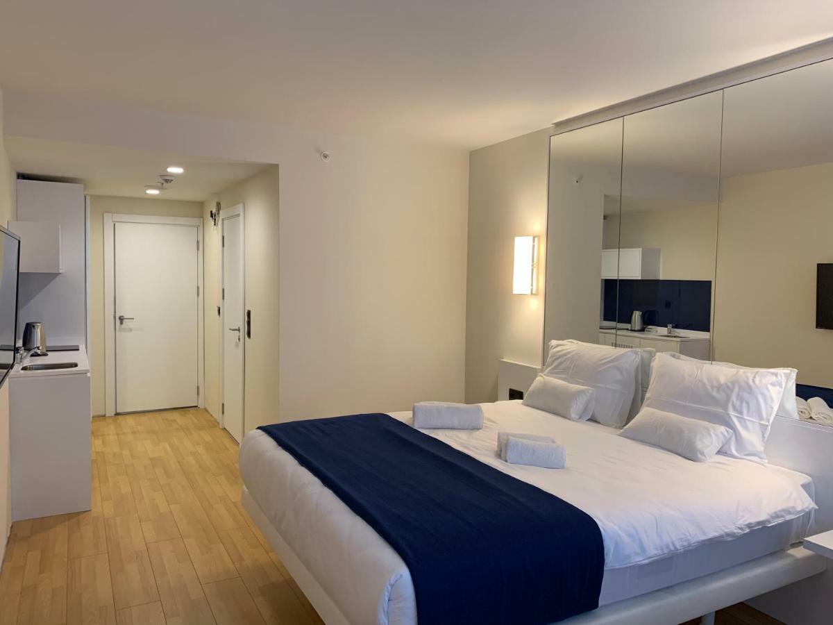Royal Sea Breeze Apartments 巴统 外观 照片